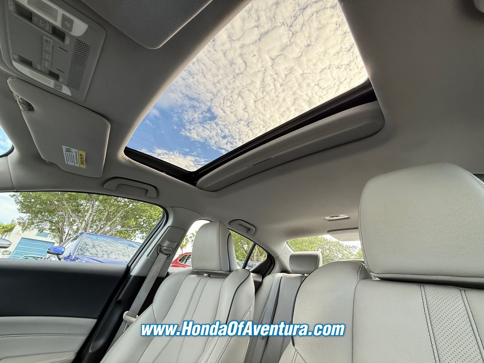 2019 Acura ILX w/Premium Pkg