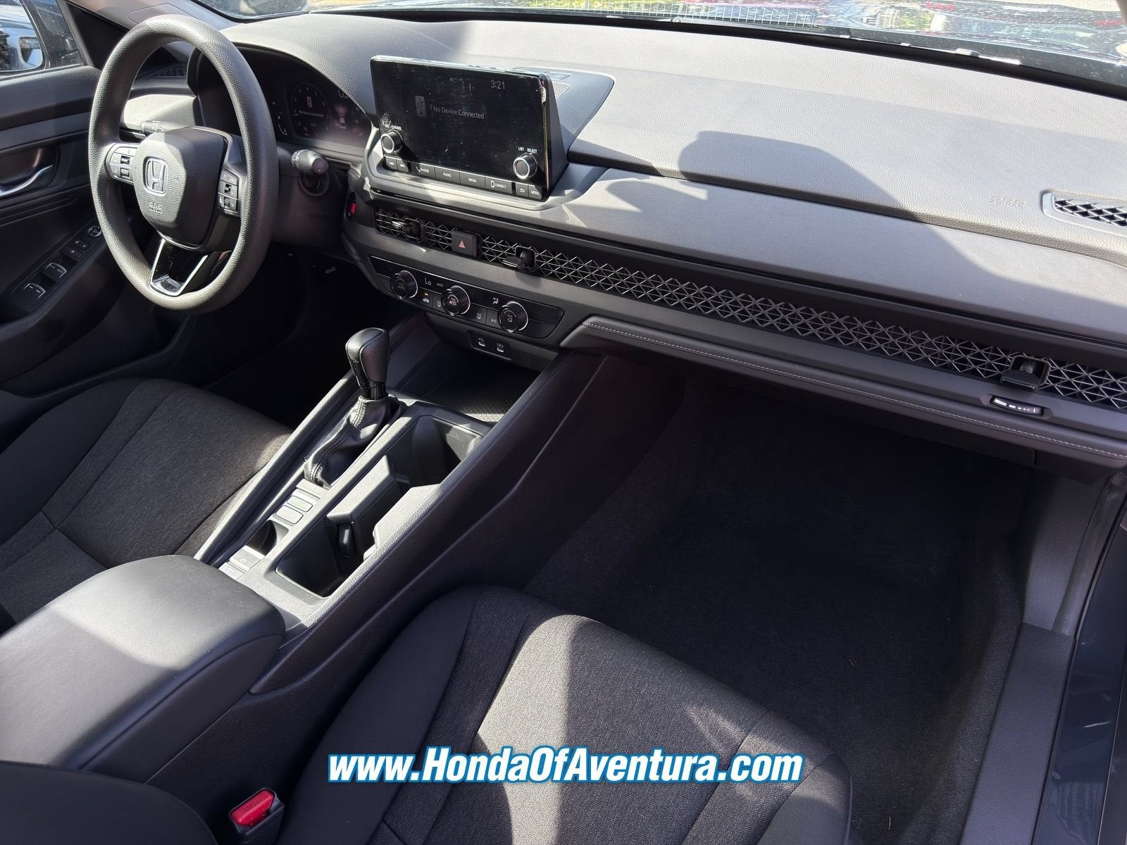 2023 Honda Accord LX - Photo 9