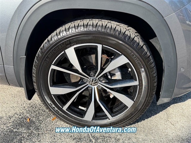 2024 Volkswagen Atlas 2.0T SEL Premium R-Line