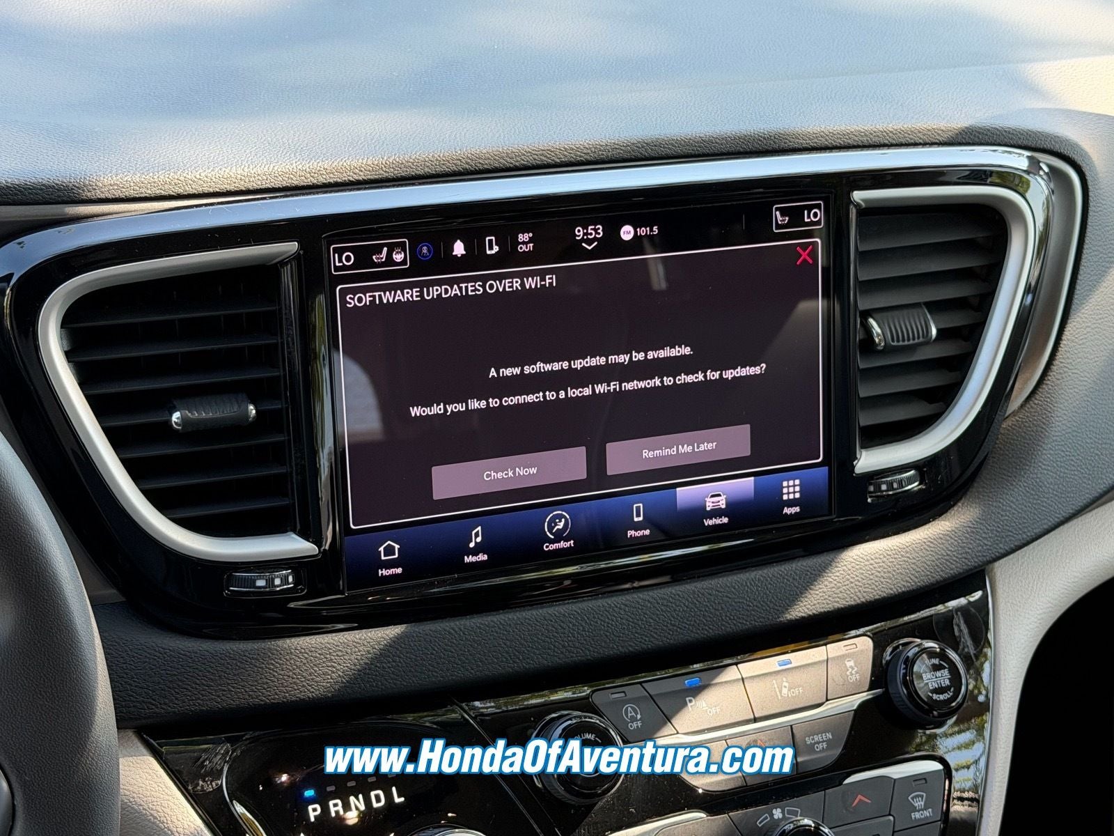 2023 Chrysler Pacifica Touring L
