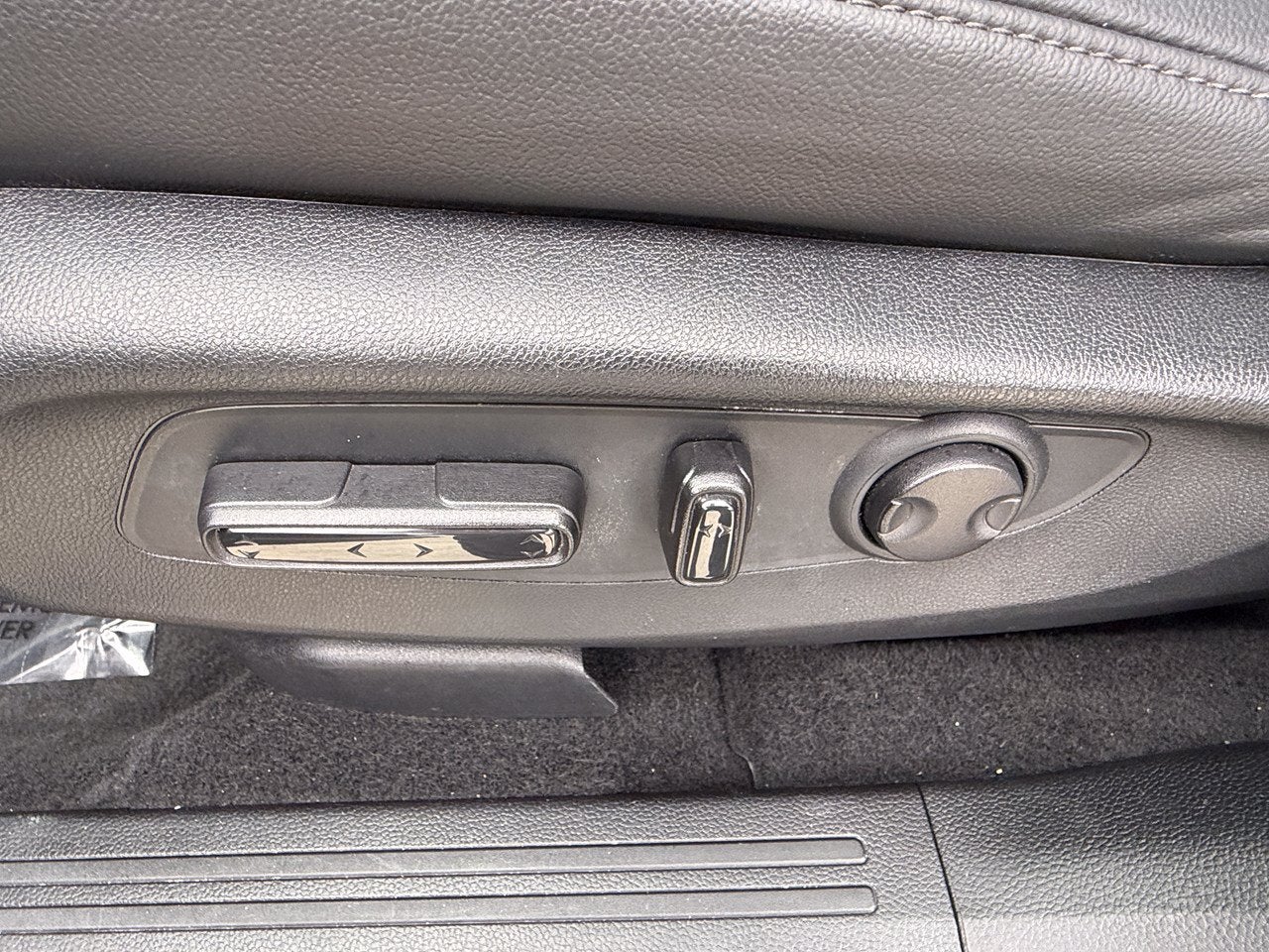 2025 Honda CR-V EX-L - Photo 25