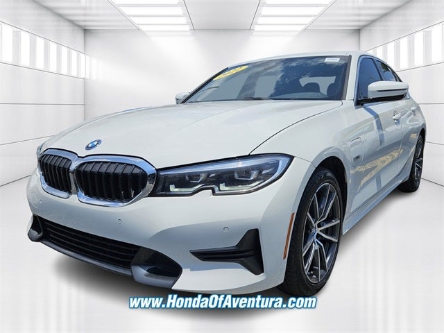 2022 BMW 3 Series 330e iPerformance