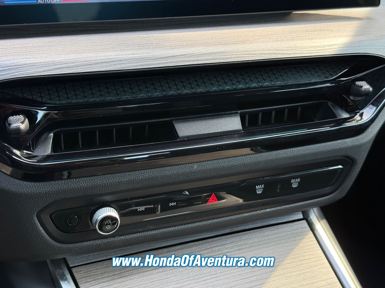 2026 BMW 3 Series 330i NA