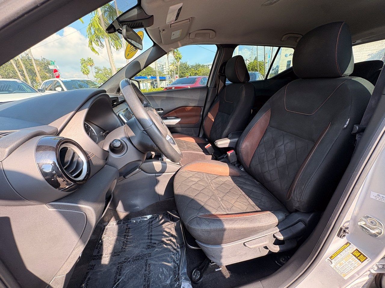 2020 Nissan Kicks SR