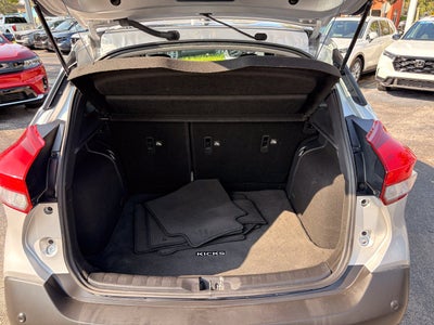 2020 Nissan Kicks SR