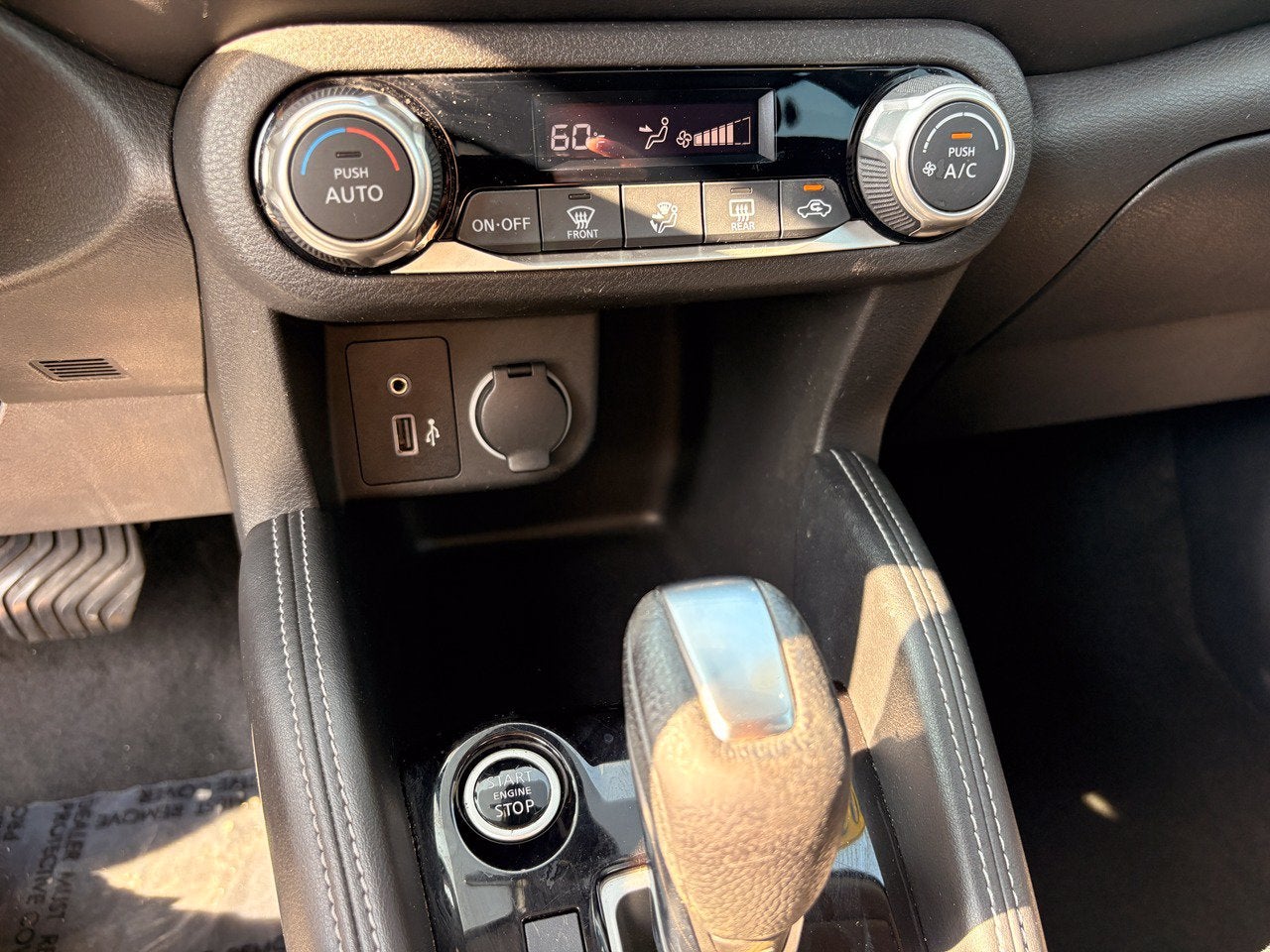2020 Nissan Kicks SR