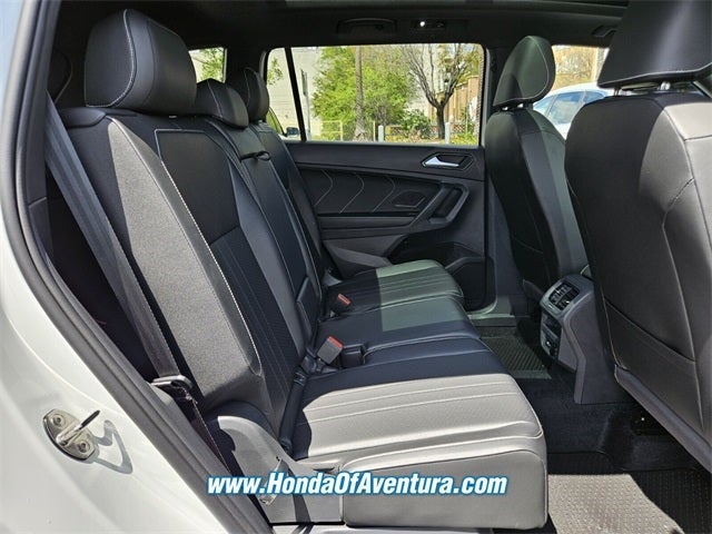 2024 Volkswagen Tiguan 2.0T SE R-Line Black