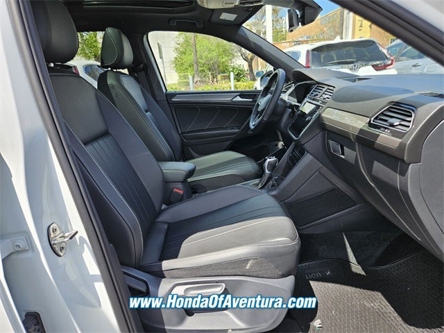 2024 Volkswagen Tiguan 2.0T SE R-Line Black