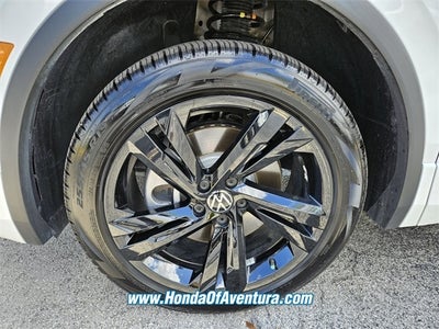 2024 Volkswagen Tiguan 2.0T SE R-Line Black