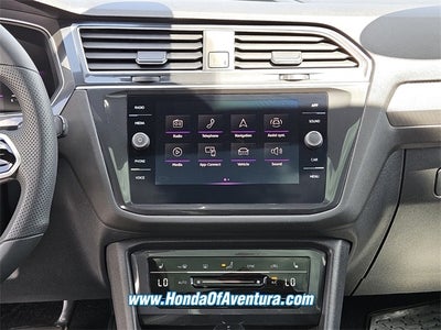 2024 Volkswagen Tiguan 2.0T SE R-Line Black