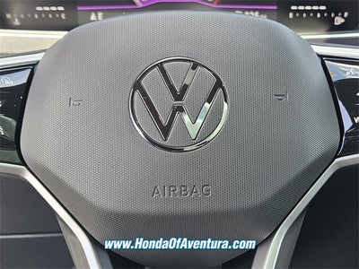 2024 Volkswagen Tiguan 2.0T SE R-Line Black