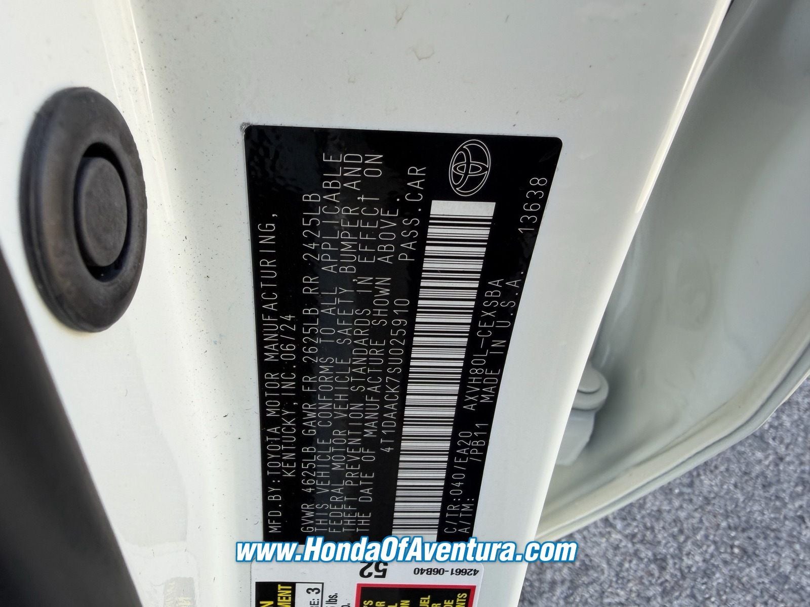 2025 Toyota Camry SE