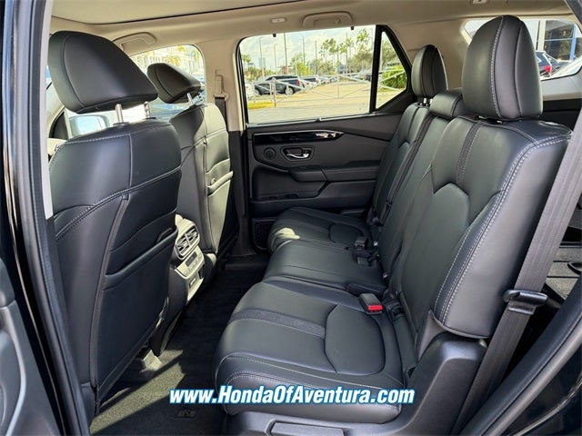 2023 Honda Pilot Touring AWD