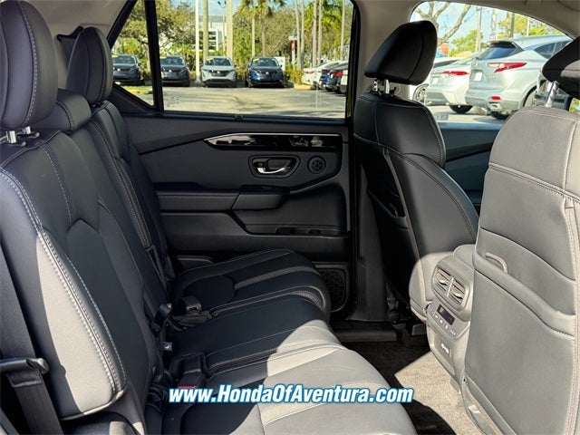 2023 Honda Pilot Touring AWD