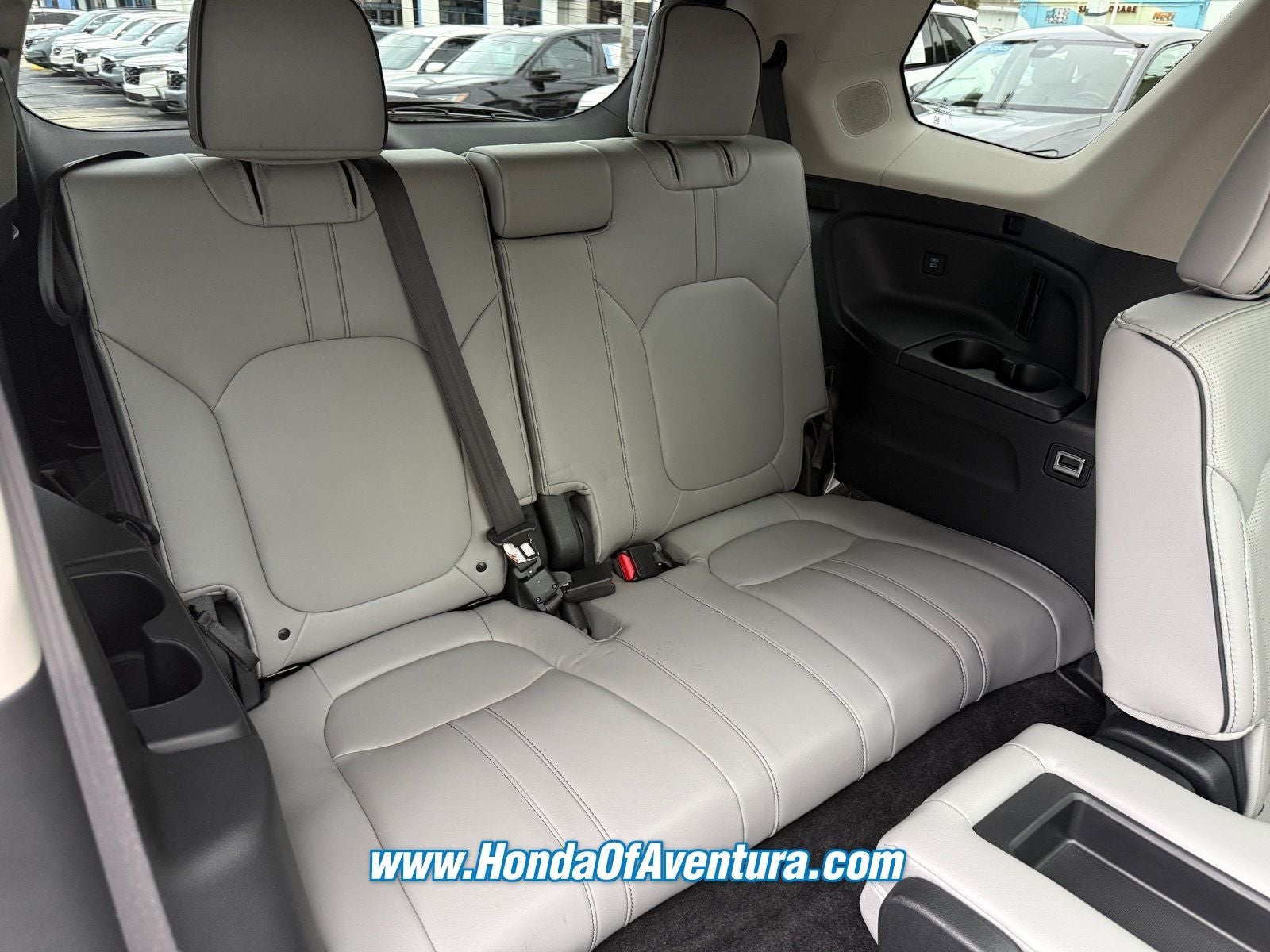2025 Honda Pilot Elite - Photo 14