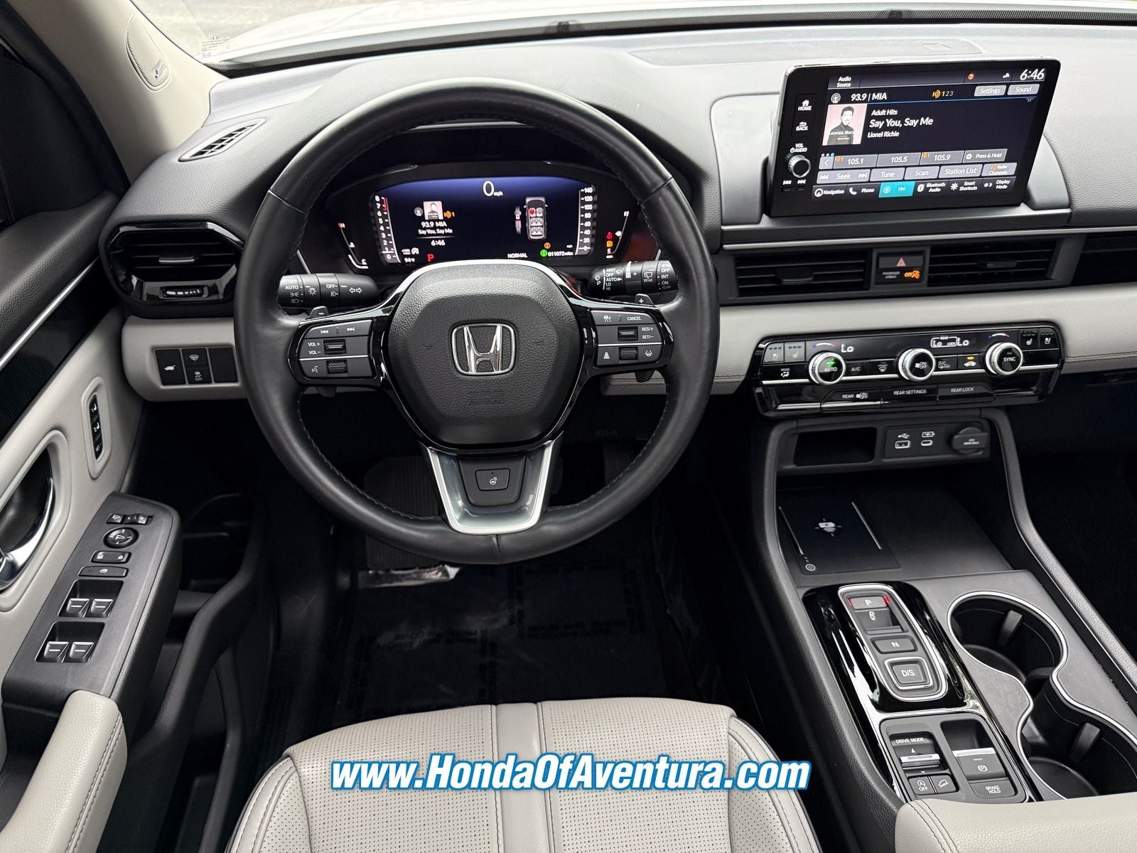 2025 Honda Pilot Elite