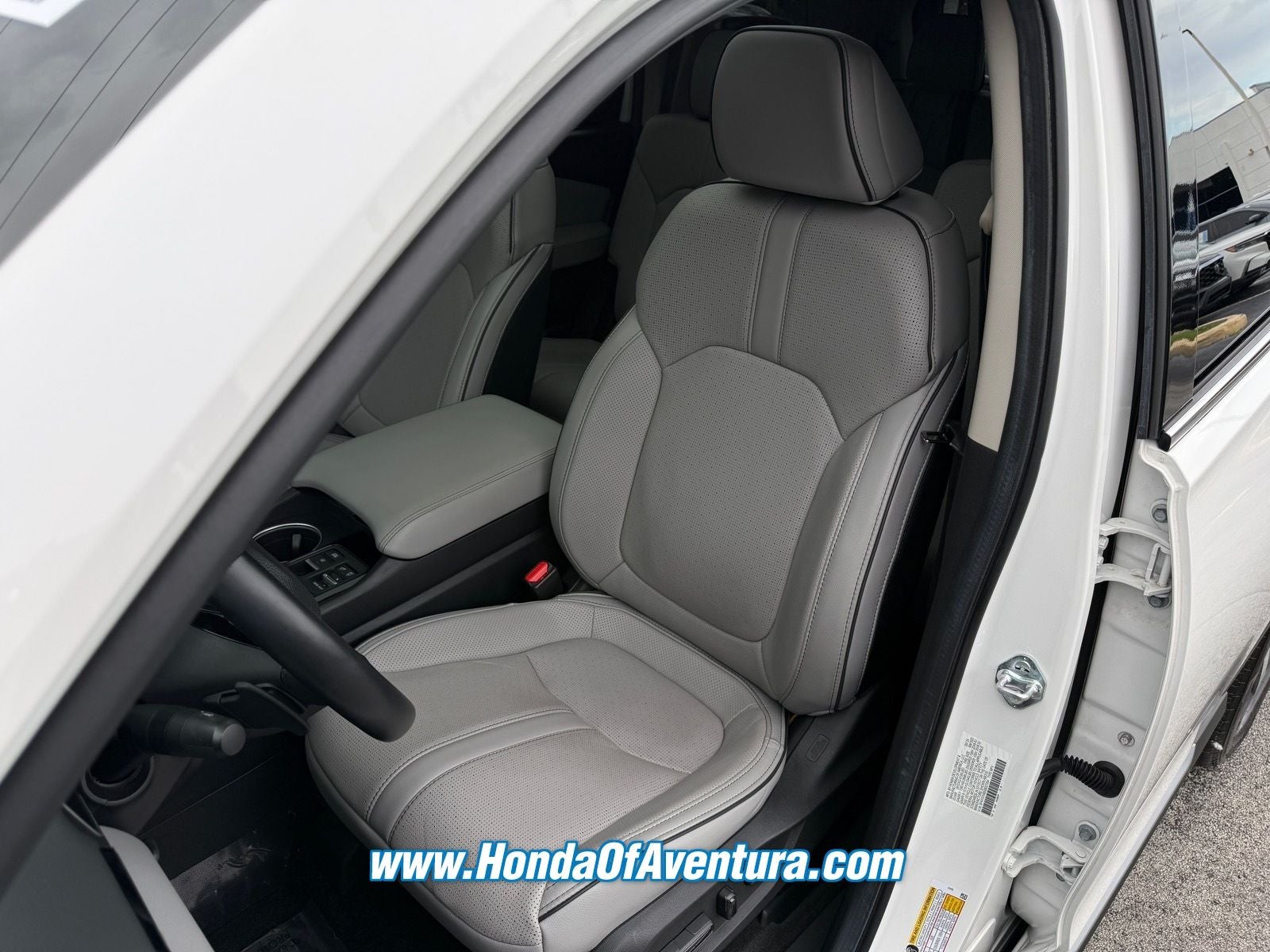 2025 Honda Pilot Elite - Photo 22