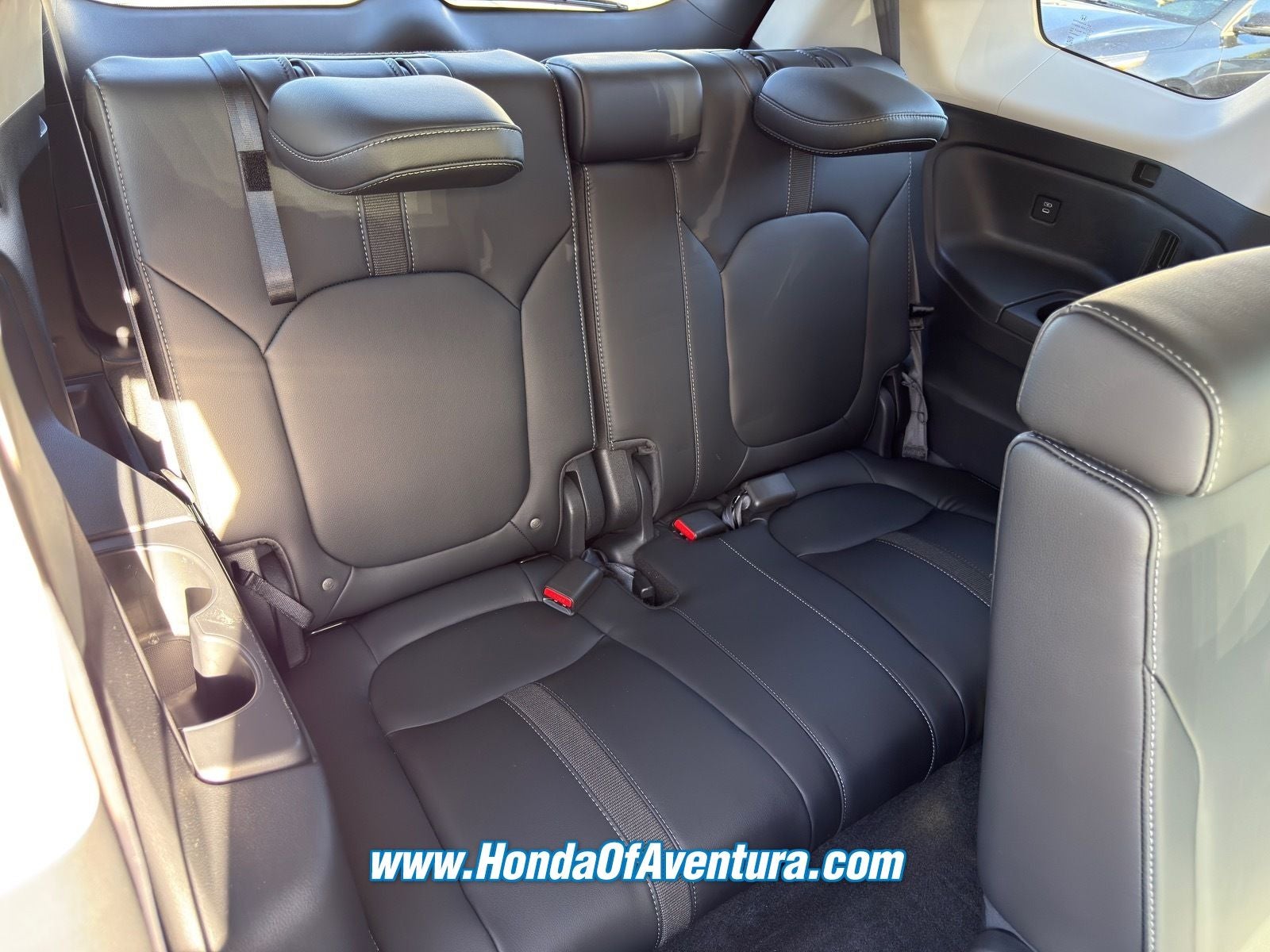 2025 Honda Pilot EX-L - Photo 13