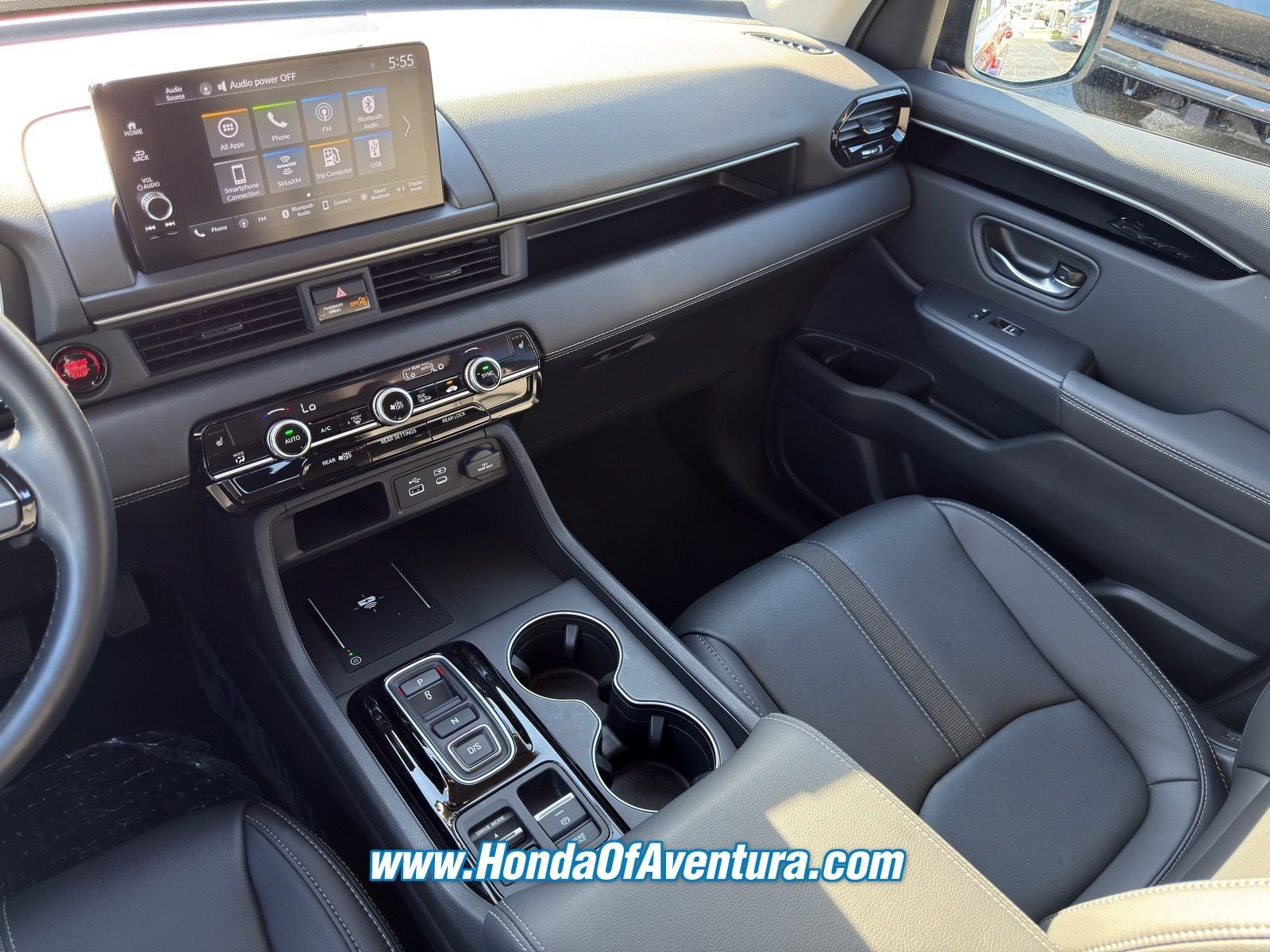2025 Honda Pilot EX-L - Photo 16