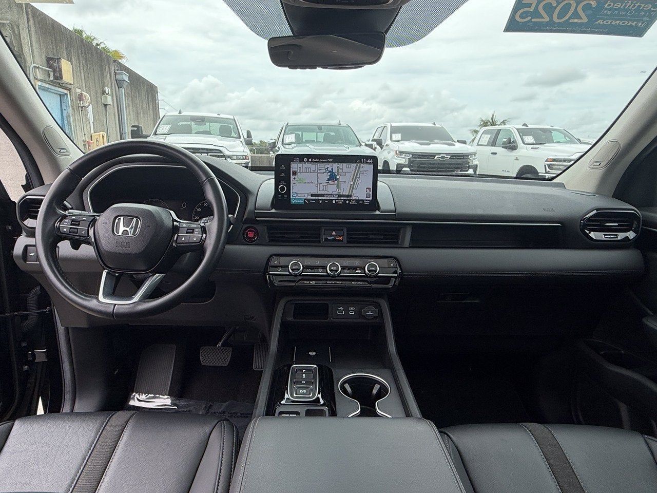 2025 Honda Pilot Touring