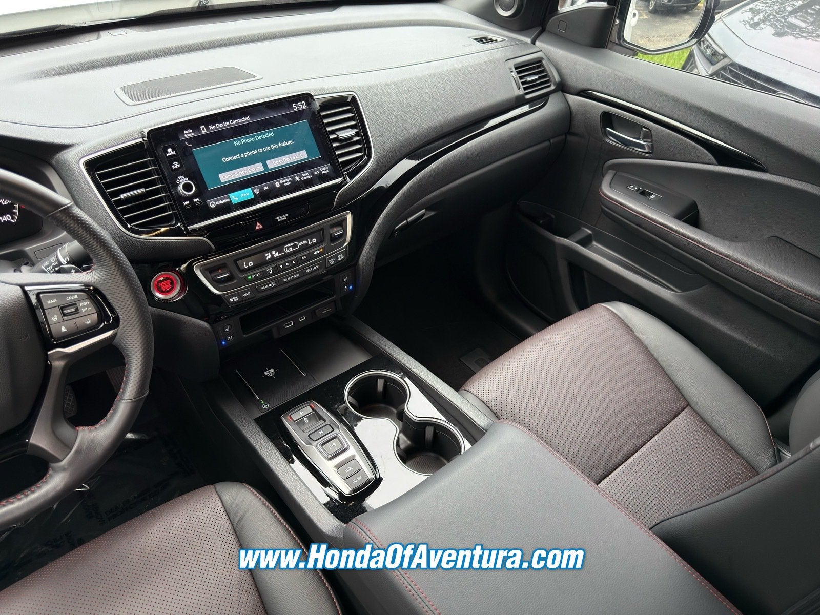 2025 Honda Ridgeline Black Edition - Photo 17