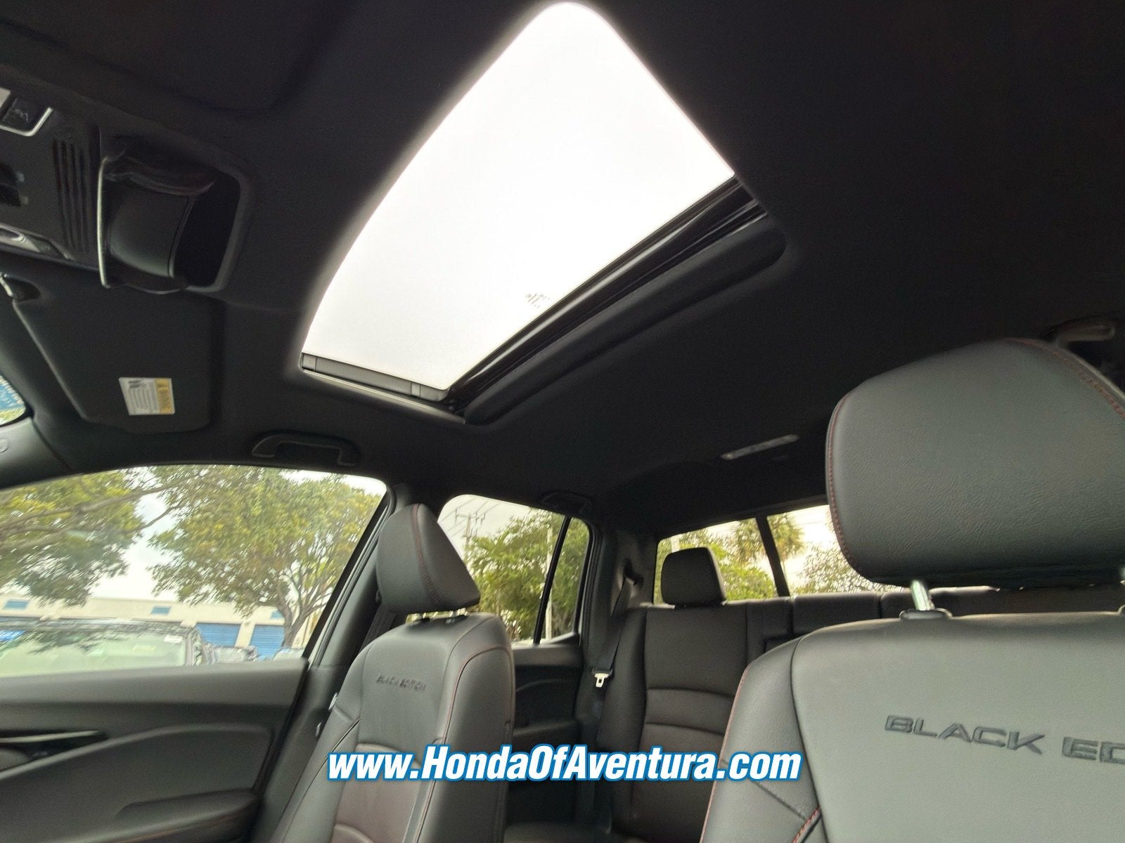 2025 Honda Ridgeline Black Edition - Photo 32