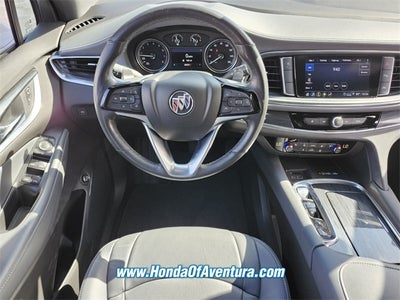 2022 Buick Enclave Essence
