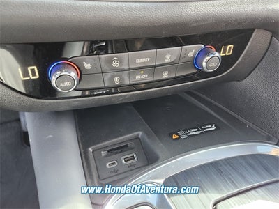 2022 Buick Enclave Essence