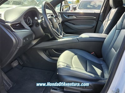 2022 Buick Enclave Essence