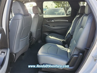 2022 Buick Enclave Essence