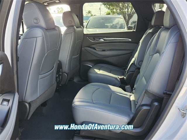 2022 Buick Enclave Essence