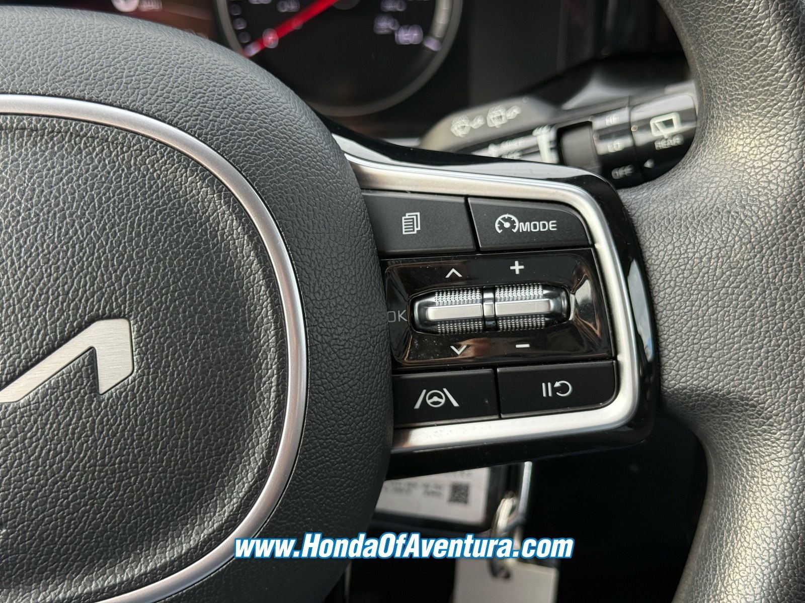 2022 Kia Sorento LX /AWD