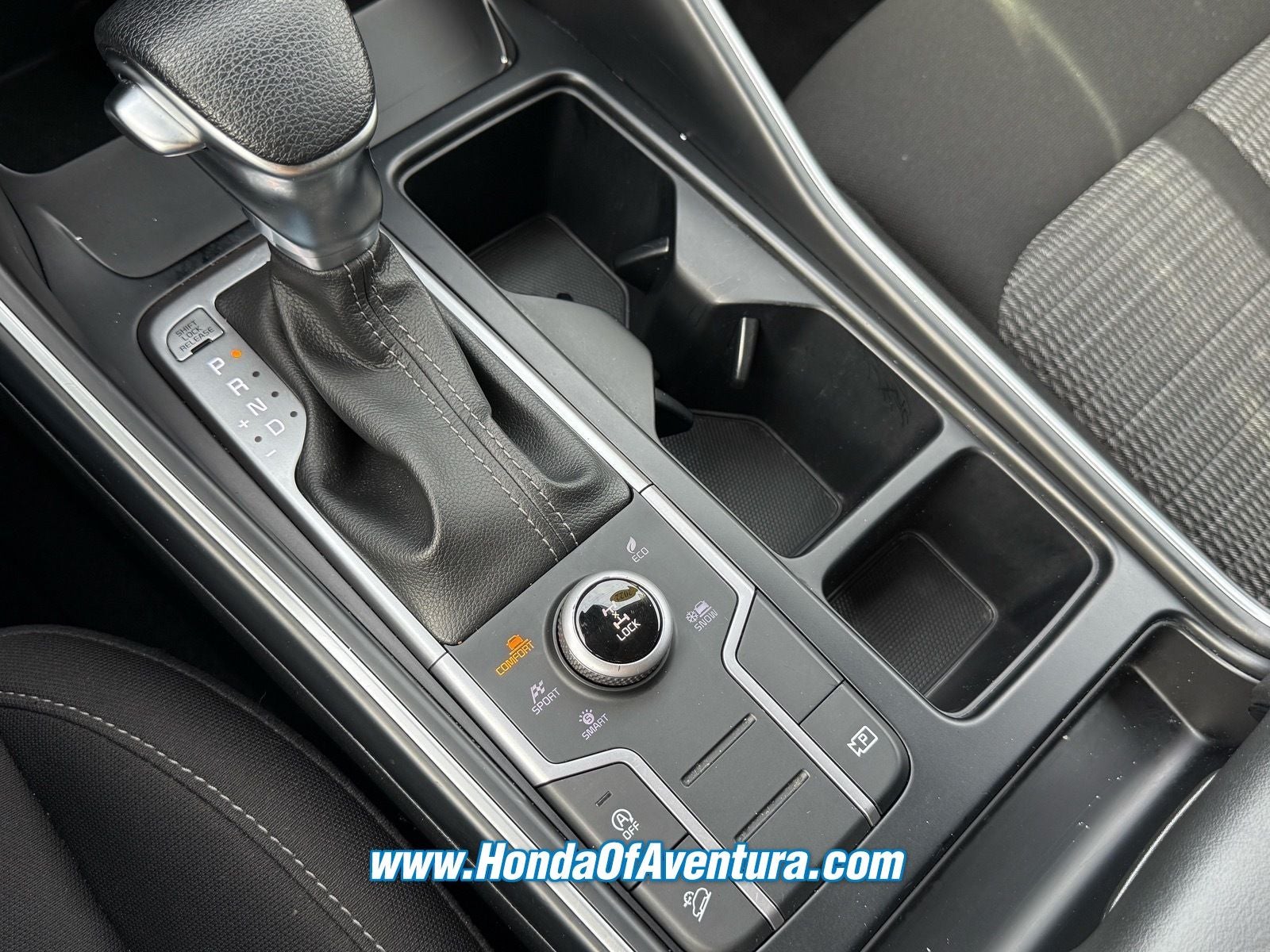 2022 Kia Sorento LX /AWD