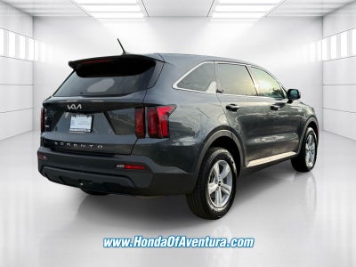 2022 Kia Sorento LX /AWD