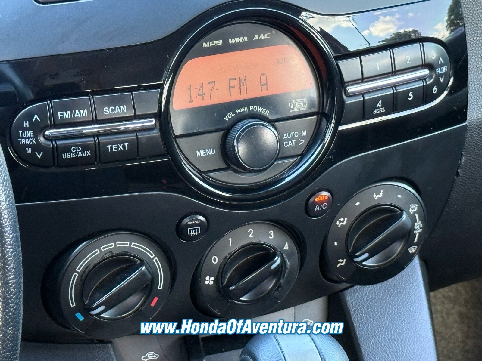 2013 Mazda Mazda2 Sport