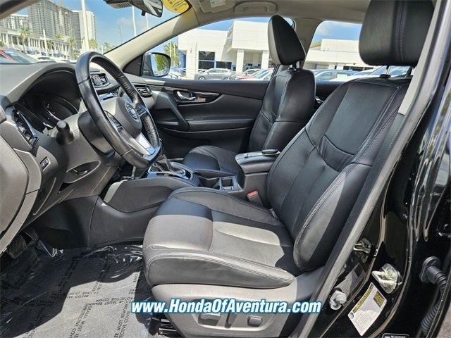 2022 Nissan Rogue Sport SL